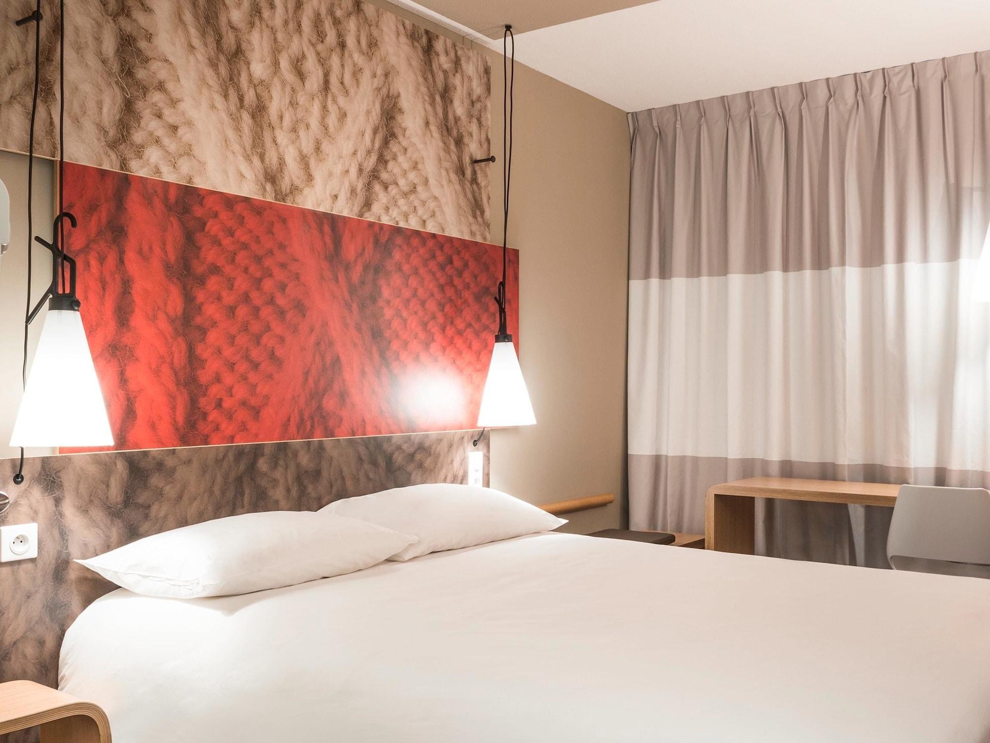Ibis Albi Hotel Bagian luar foto