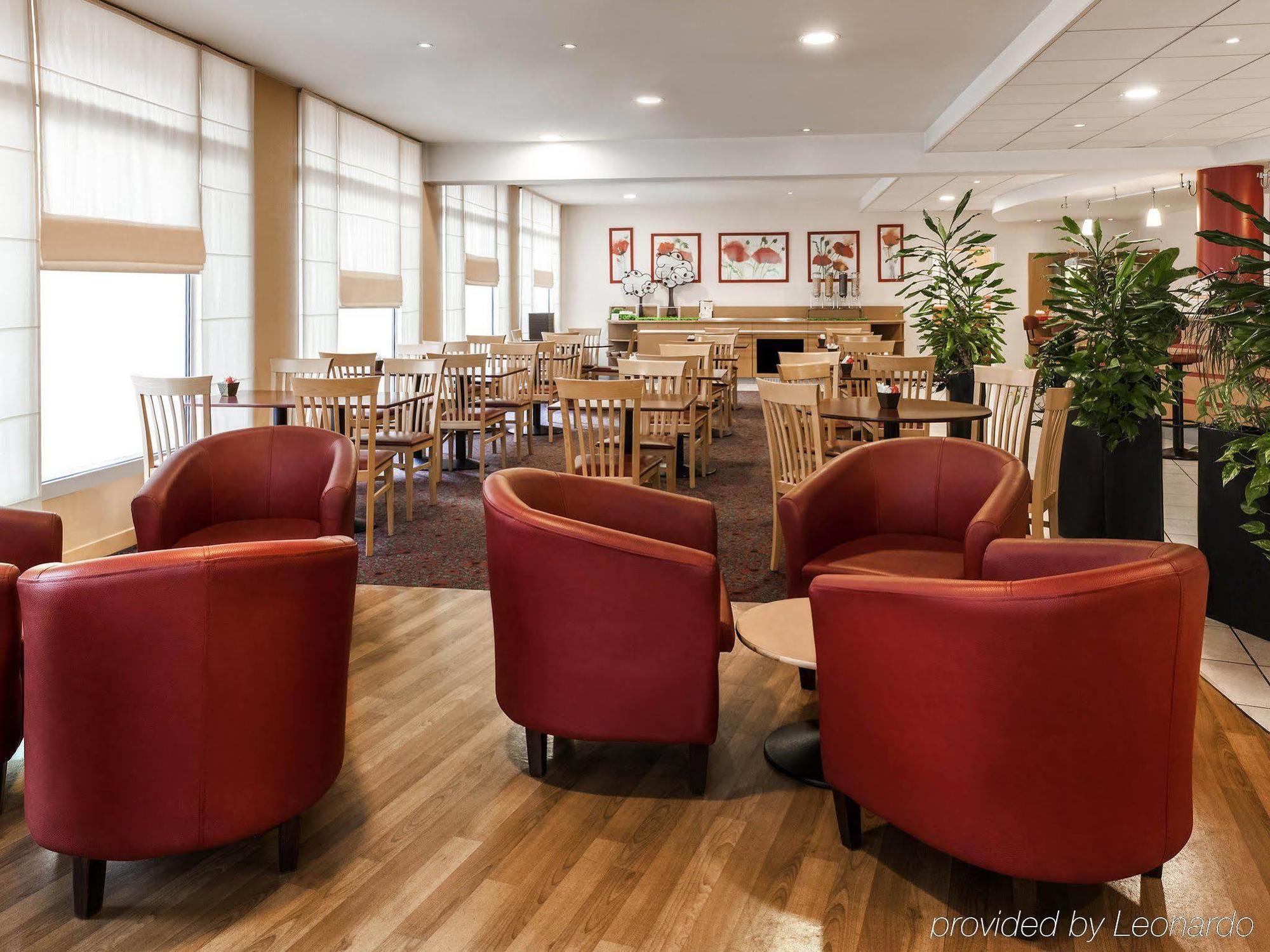 Ibis Albi Hotel Bagian luar foto